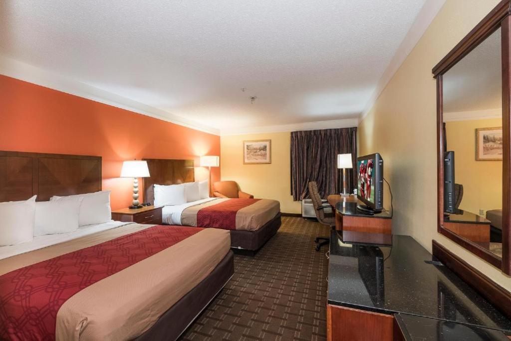 My Home & Suites Madison Ga Zewnętrze zdjęcie
